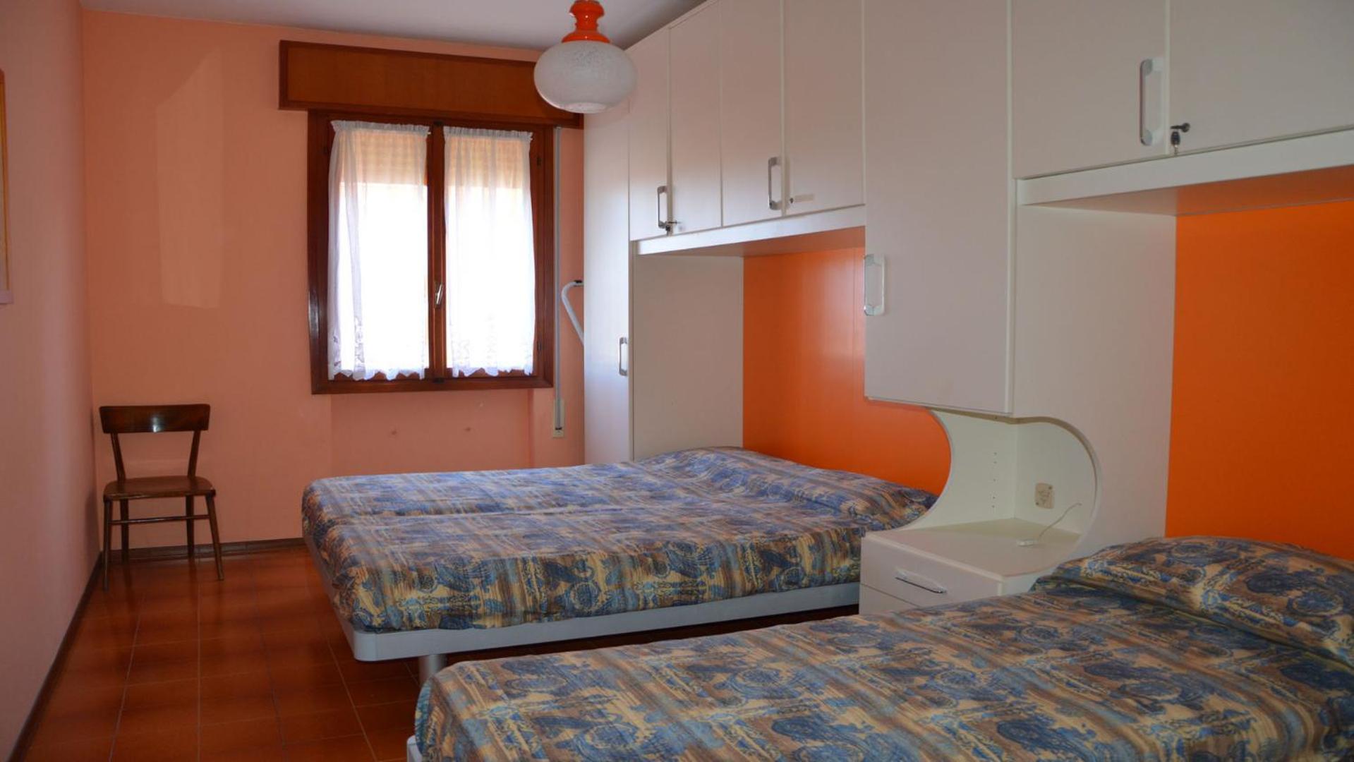 Comfortable 2 Bedroom Apartment - Beahost Rentals Caorle Bagian luar foto