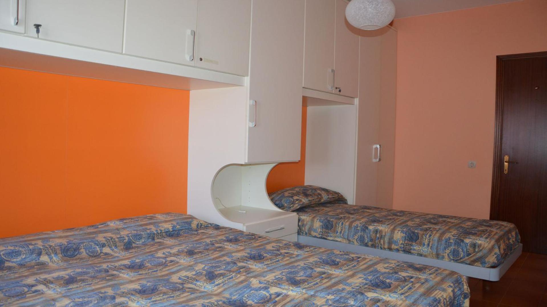 Comfortable 2 Bedroom Apartment - Beahost Rentals Caorle Bagian luar foto