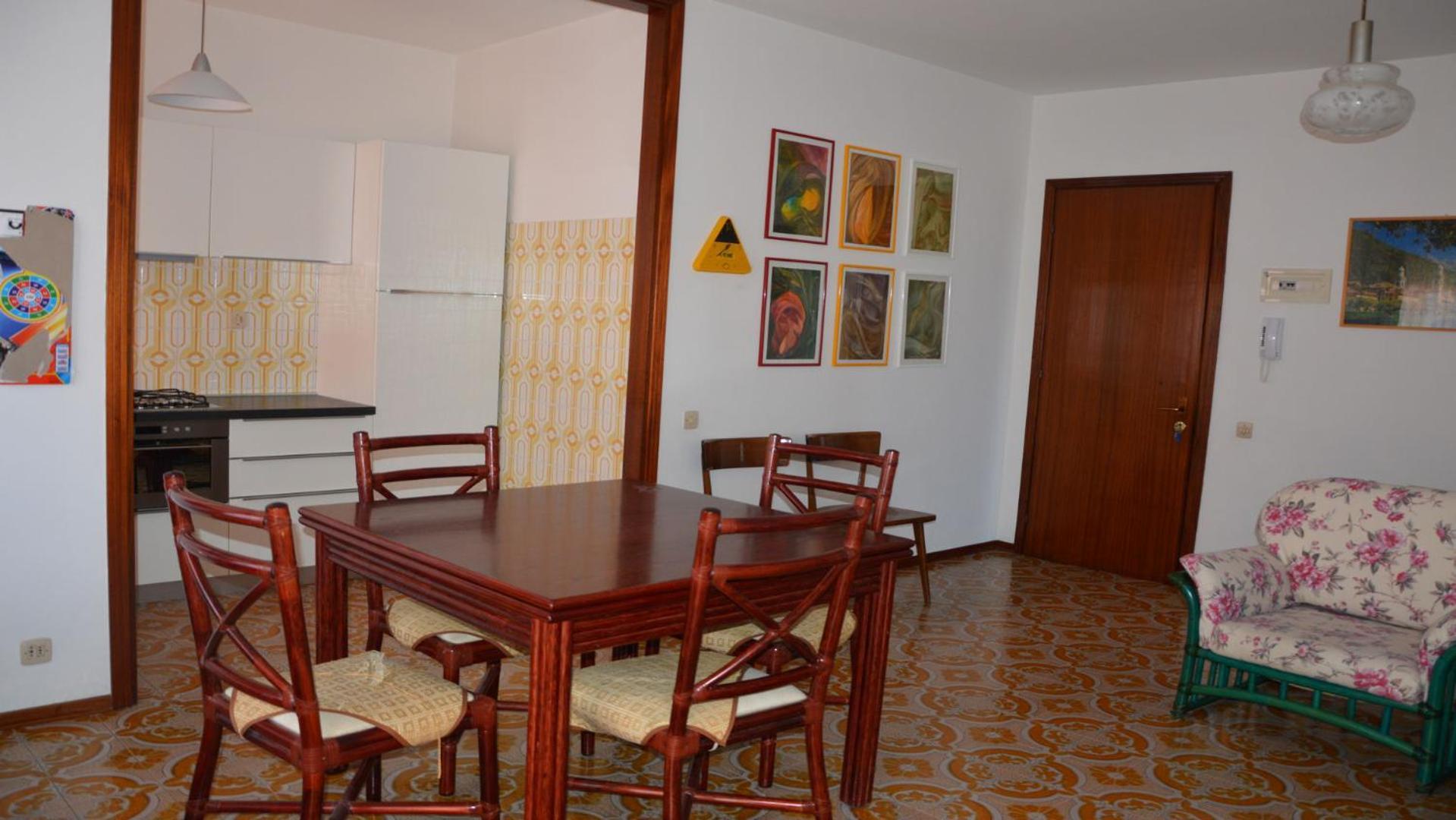 Comfortable 2 Bedroom Apartment - Beahost Rentals Caorle Bagian luar foto